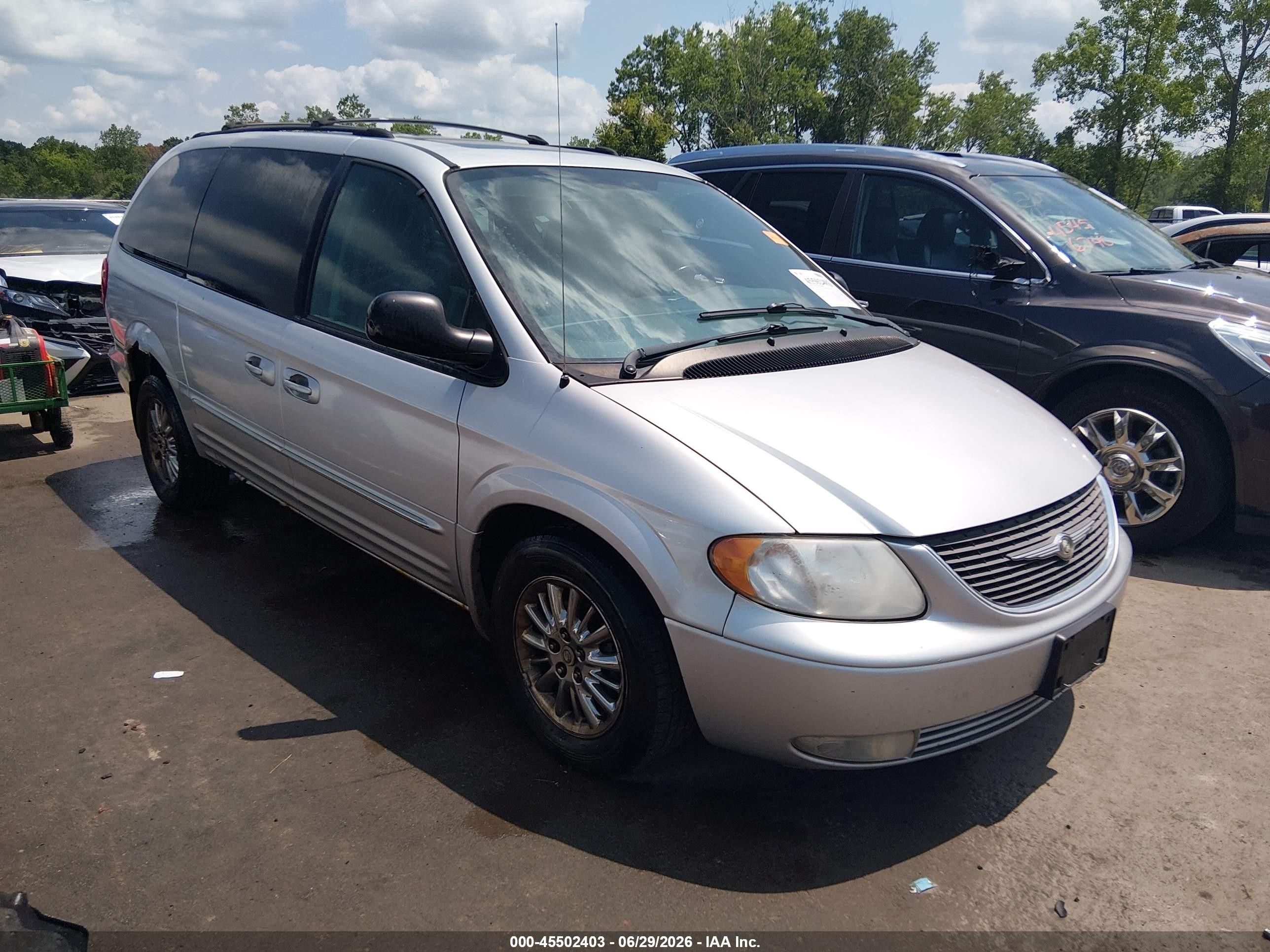 2004 Chrysler Town & Country Touring Silver vin: 2C4GP54L44R528485