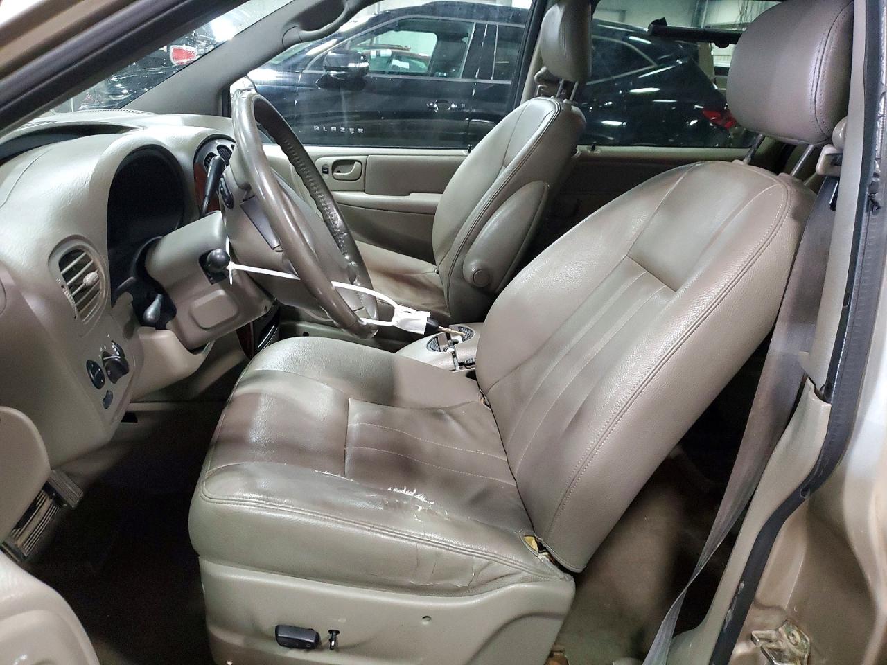 2004 Chrysler Town & Country Touring Бежевый vin: 2C4GP54L44R589352