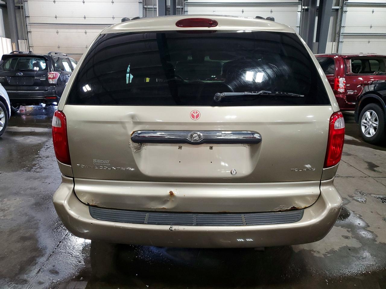 2004 Chrysler Town & Country Touring Бежевый vin: 2C4GP54L44R589352