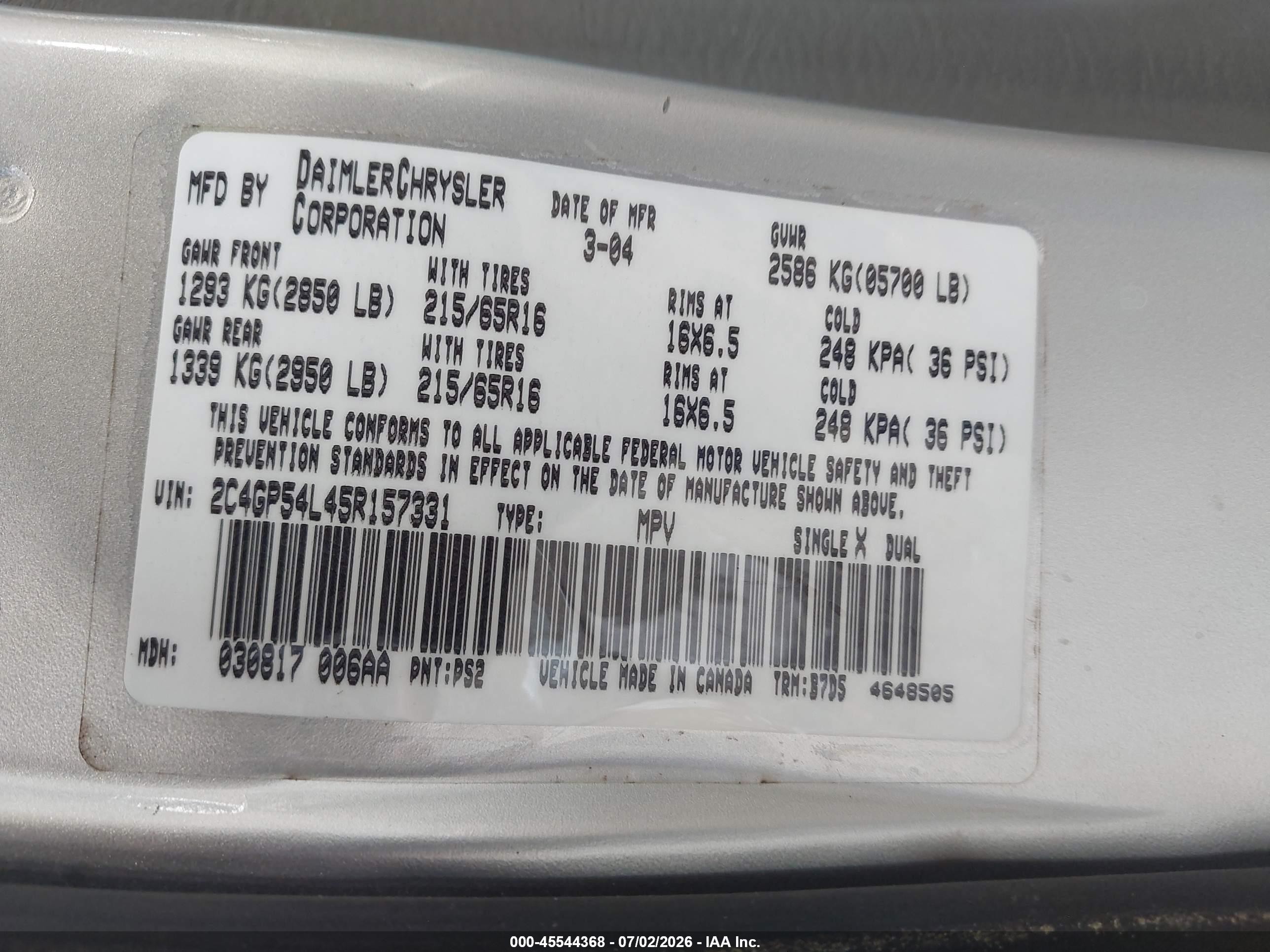 2005 Chrysler Town & Country Touring Silver vin: 2C4GP54L45R157331