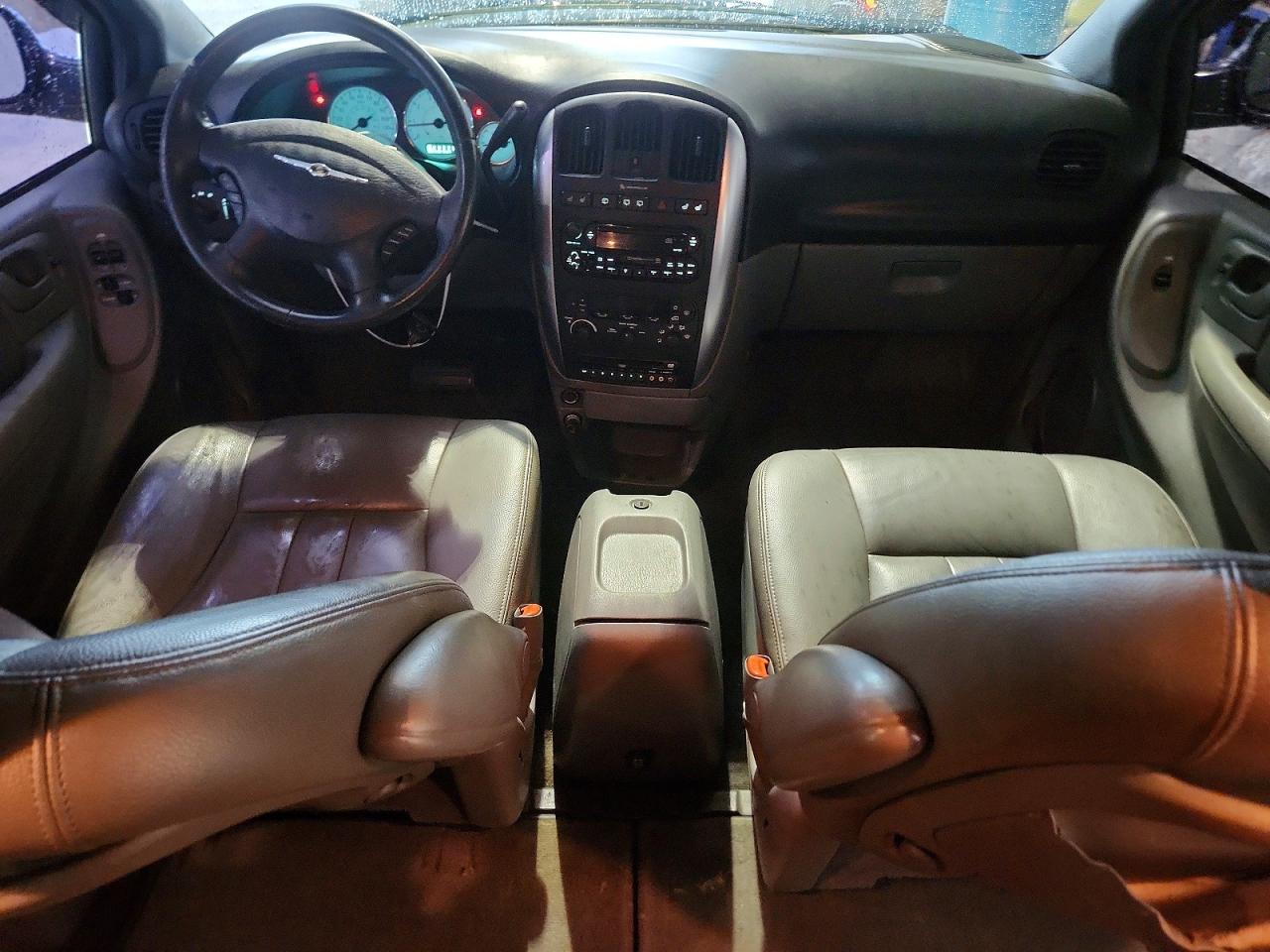 2005 Chrysler Town & Country Touring Black vin: 2C4GP54L55R166944