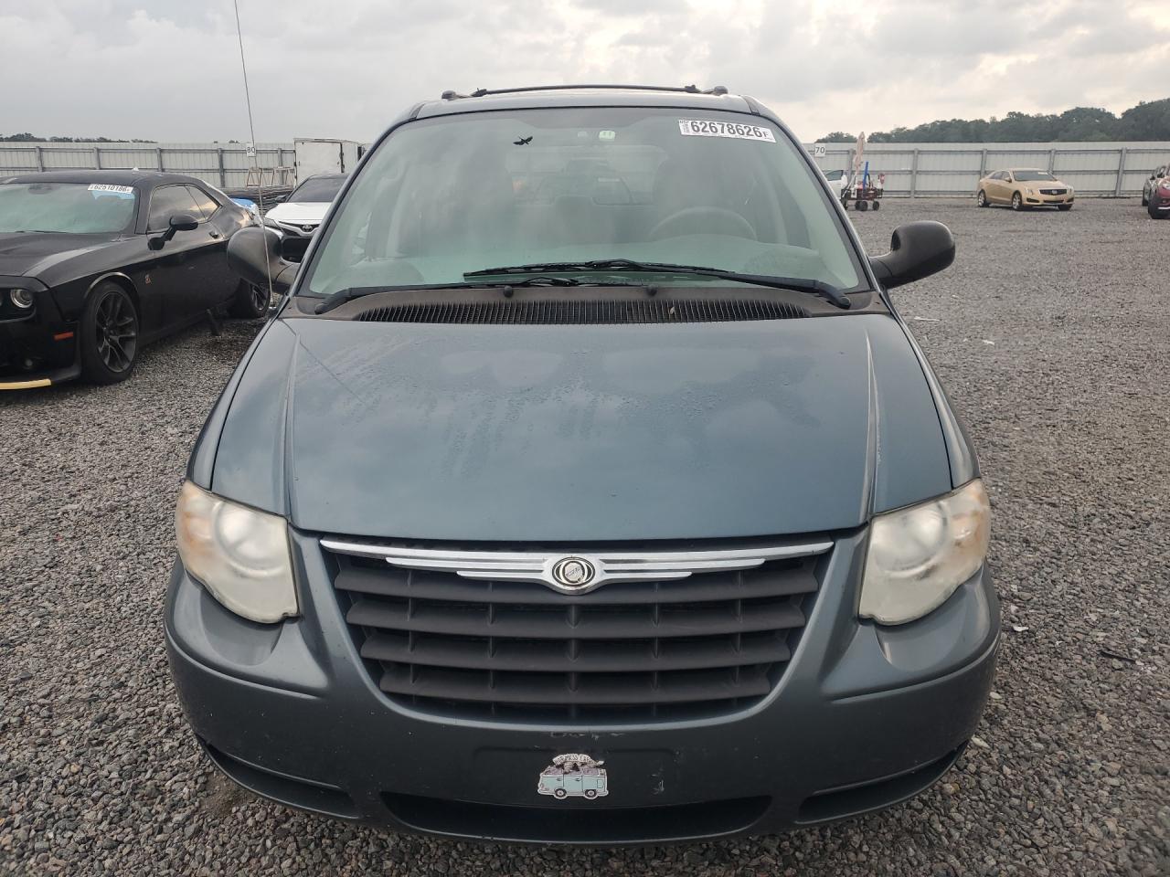 2005 Chrysler Town & Country Touring Teal vin: 2C4GP54L55R313845