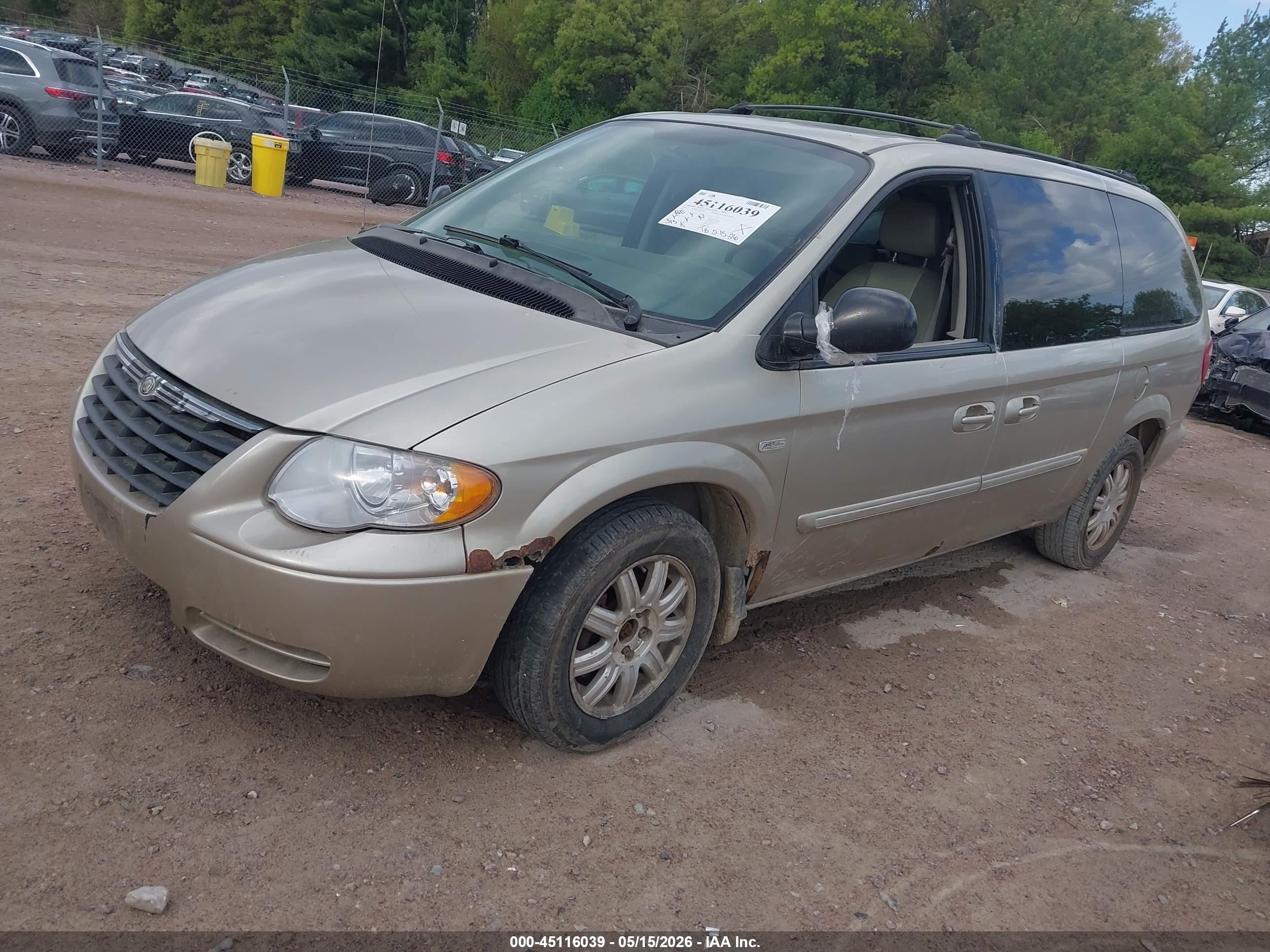 2005 Chrysler Town & Country Touring Champagne vin: 2C4GP54L65R284193