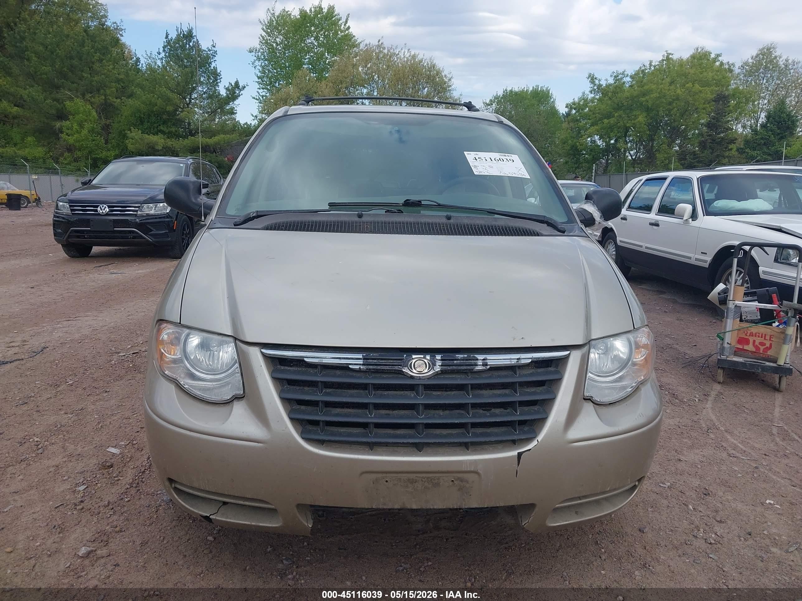 2005 Chrysler Town & Country Touring Champagne vin: 2C4GP54L65R284193