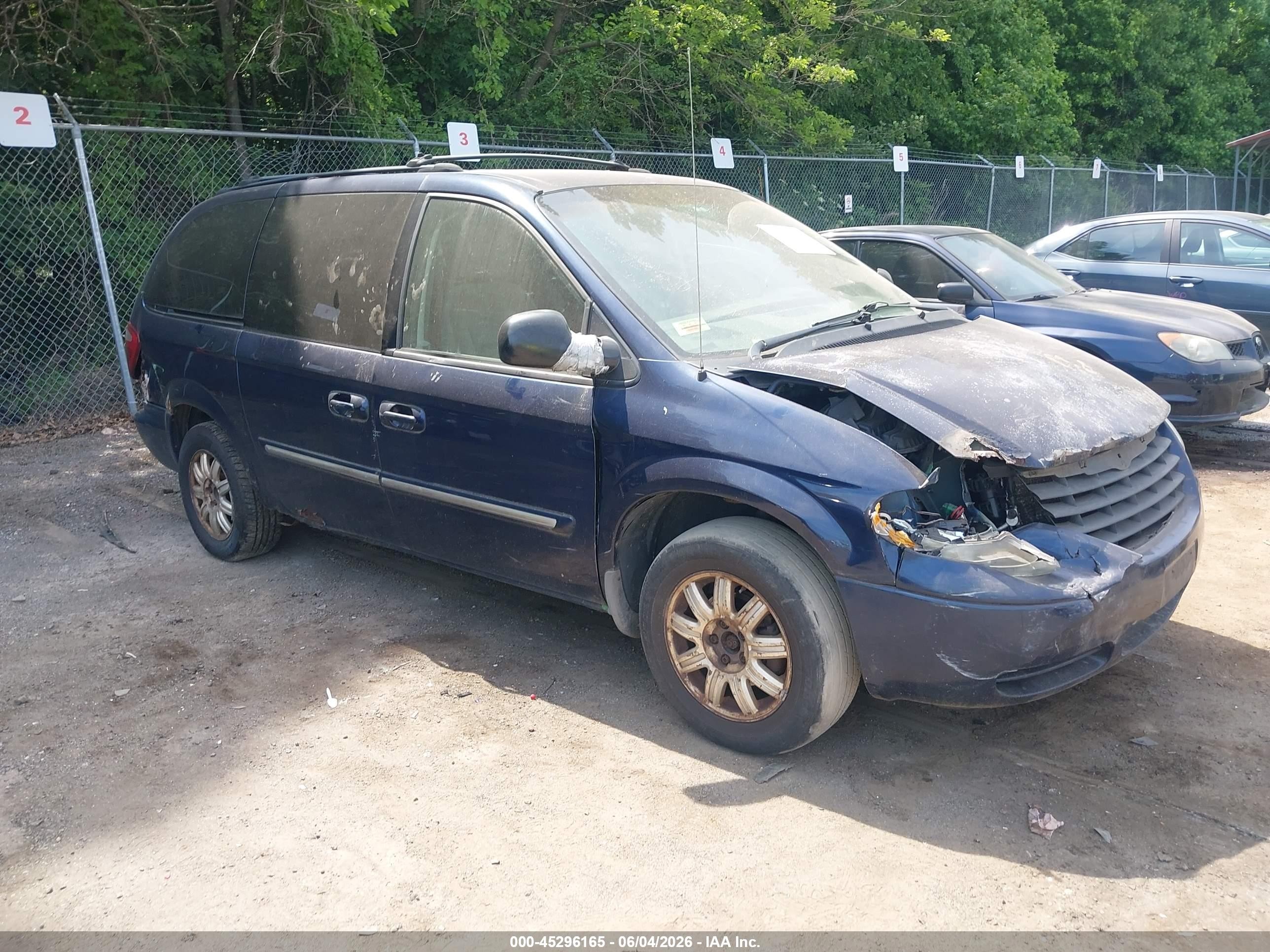 2005 Chrysler Town & Country Touring Blue vin: 2C4GP54L65R356204