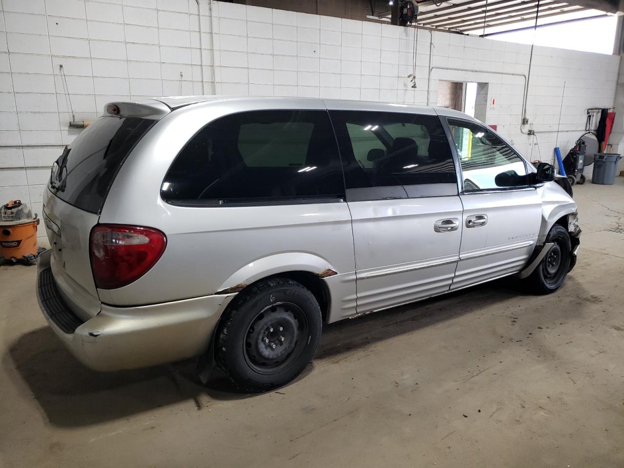 2001 Chrysler Town & Country Lxi Silver vin: 2C4GP54L71R260642