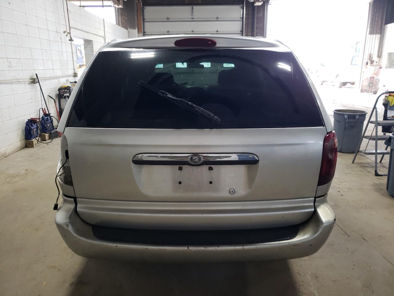 2001 Chrysler Town & Country Lxi Silver vin: 2C4GP54L71R260642