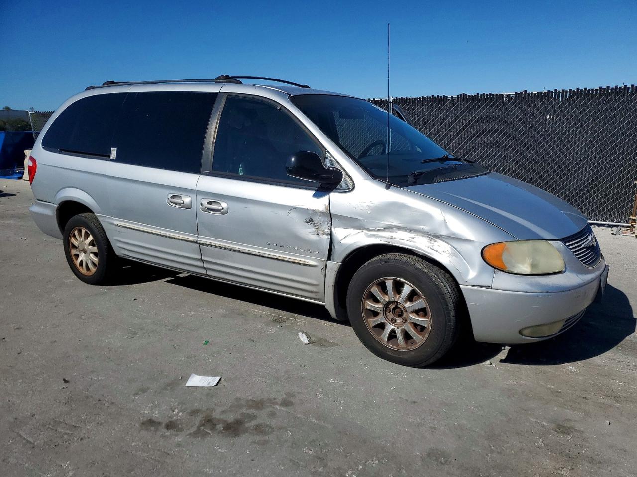 2001 Chrysler Town & Country Lxi Silver vin: 2C4GP54L71R404688