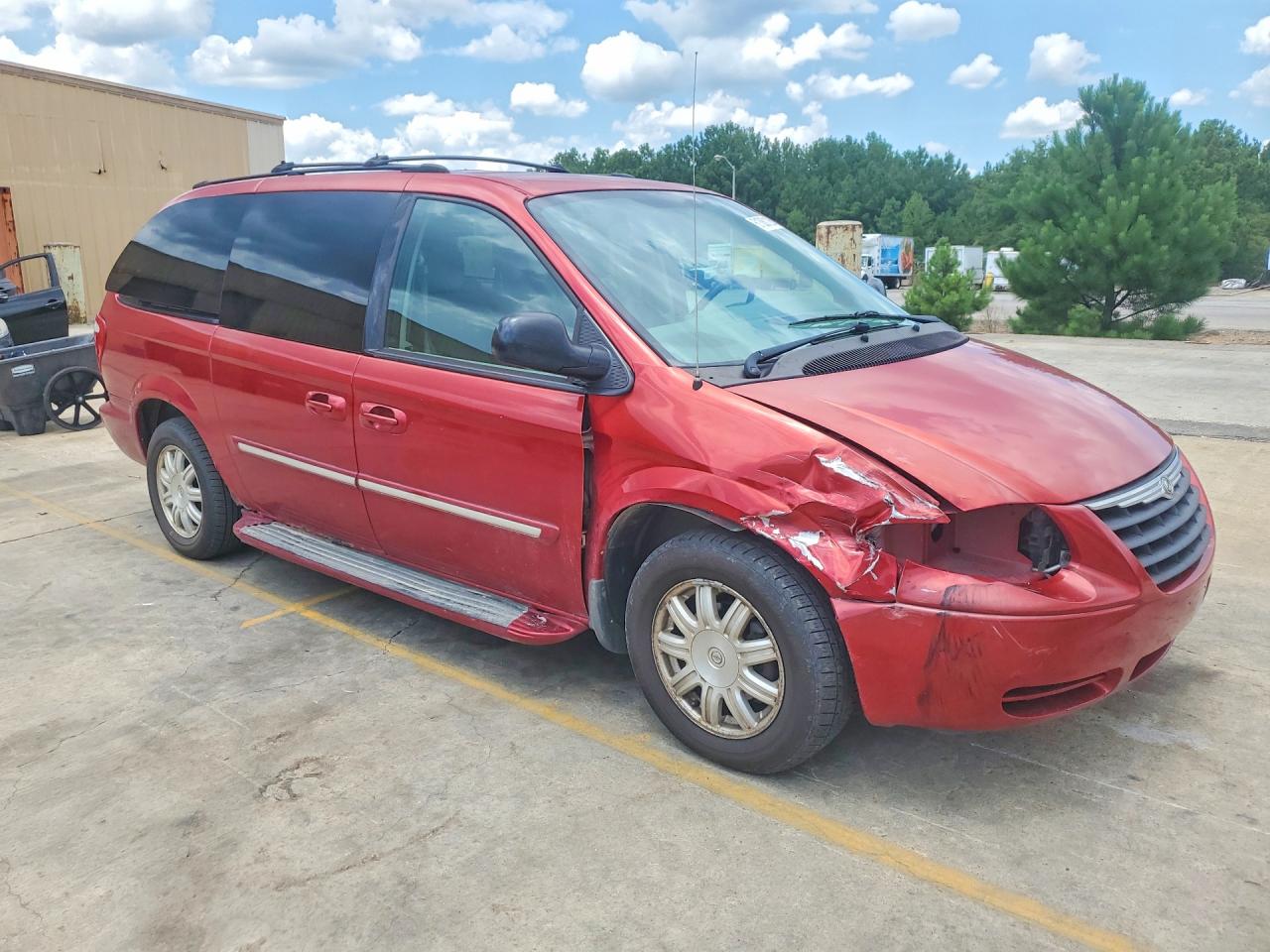 2005 Chrysler Town & Country Touring Burgundy vin: 2C4GP54L75R206991