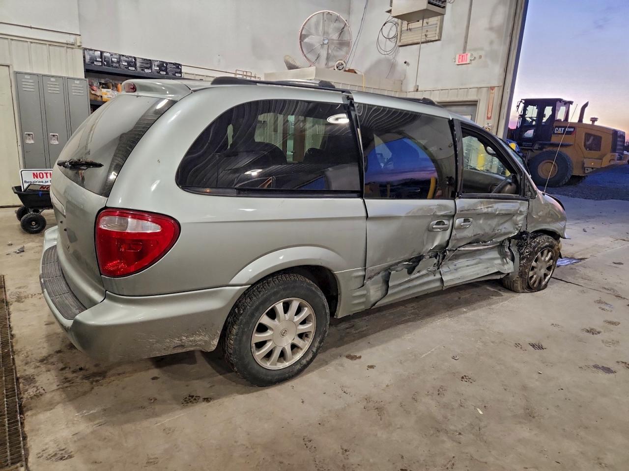 2003 Chrysler Town & Country Lxi Gray vin: 2C4GP54L83R312573