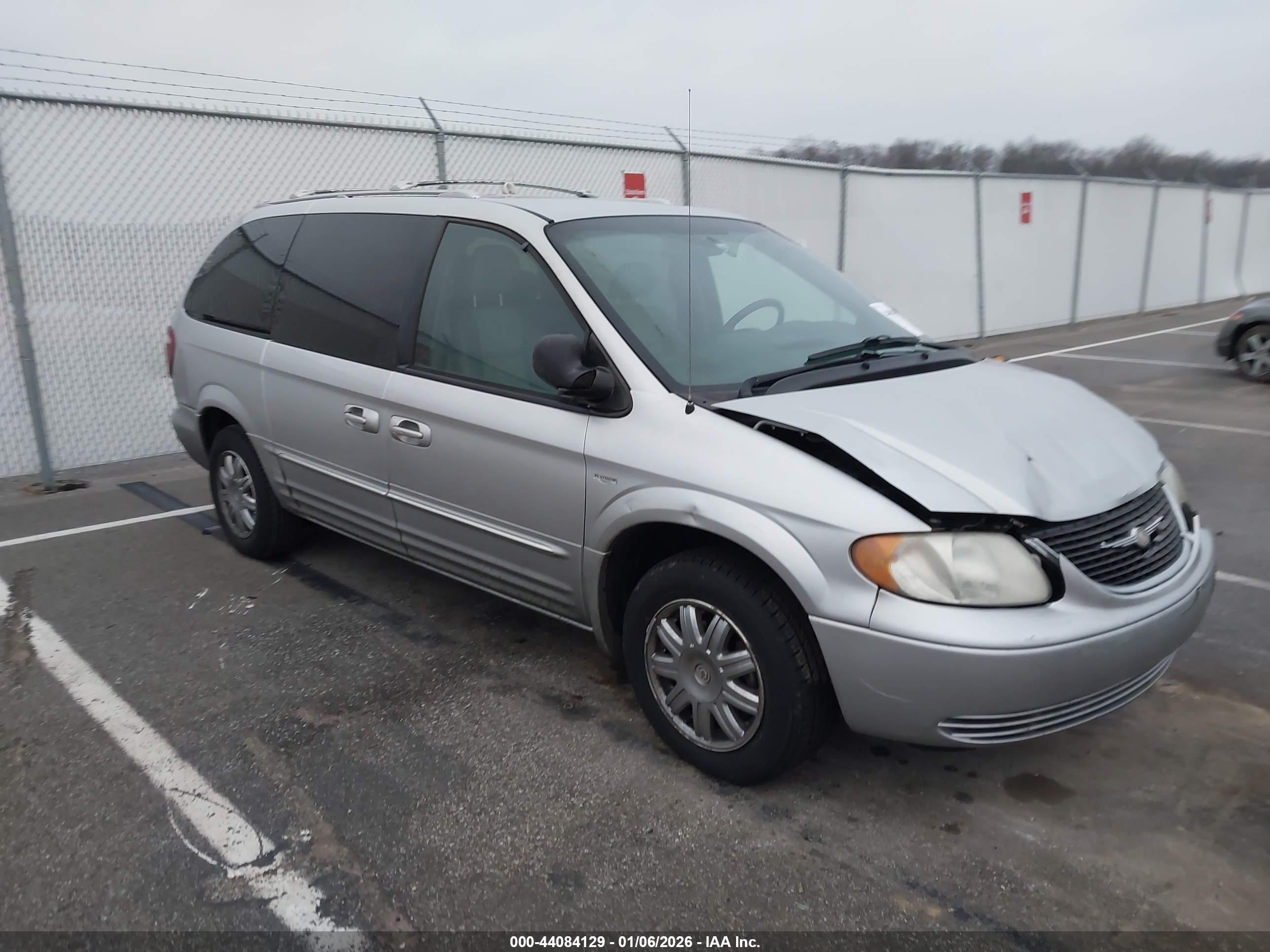 2004 Chrysler Town & Country Touring Silver vin: 2C4GP54L84R518672