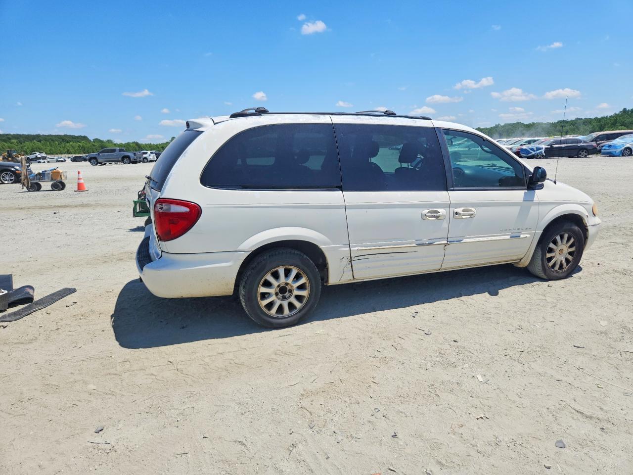 2001 Chrysler Town & Country Lxi White vin: 2C4GP54L91R415370