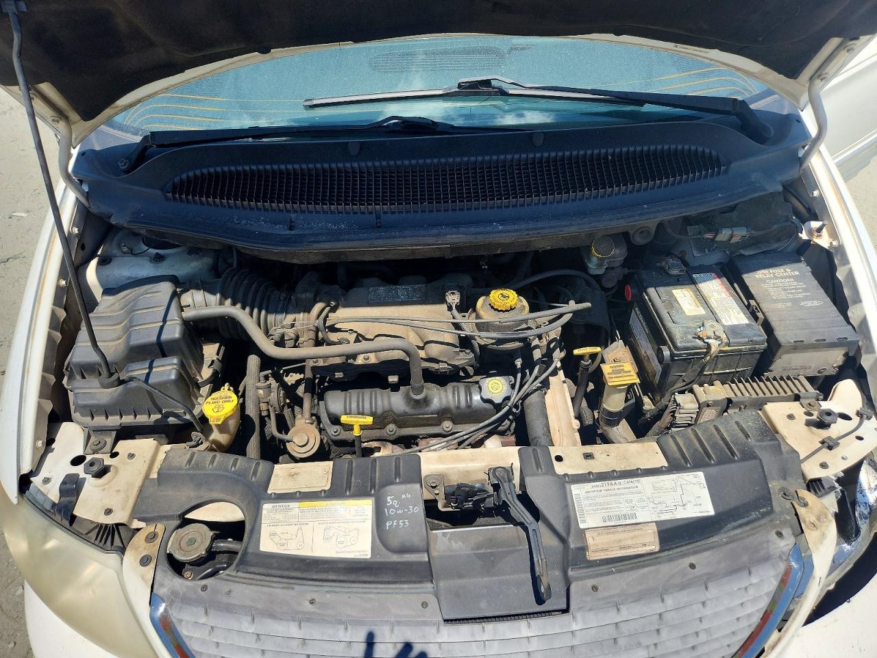 2001 Chrysler Town & Country Lxi White vin: 2C4GP54L91R415370