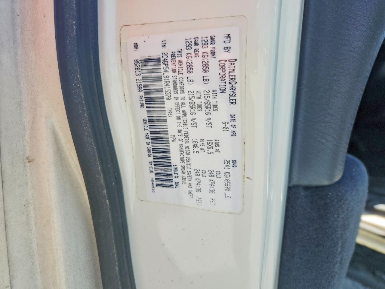 2001 Chrysler Town & Country Lxi White vin: 2C4GP54L91R415370