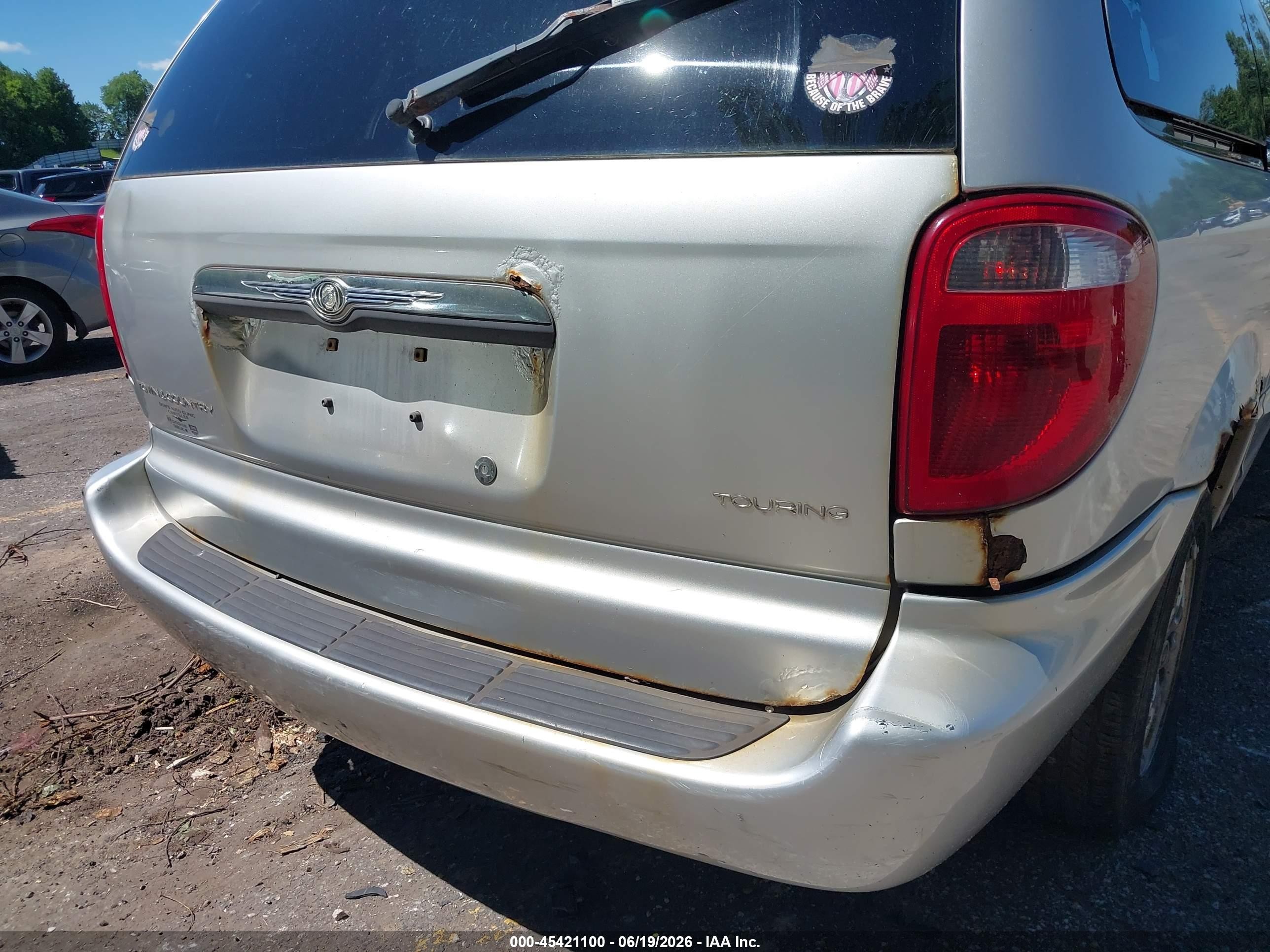 2004 Chrysler Town & Country Touring Серебряный vin: 2C4GP54L94R528823