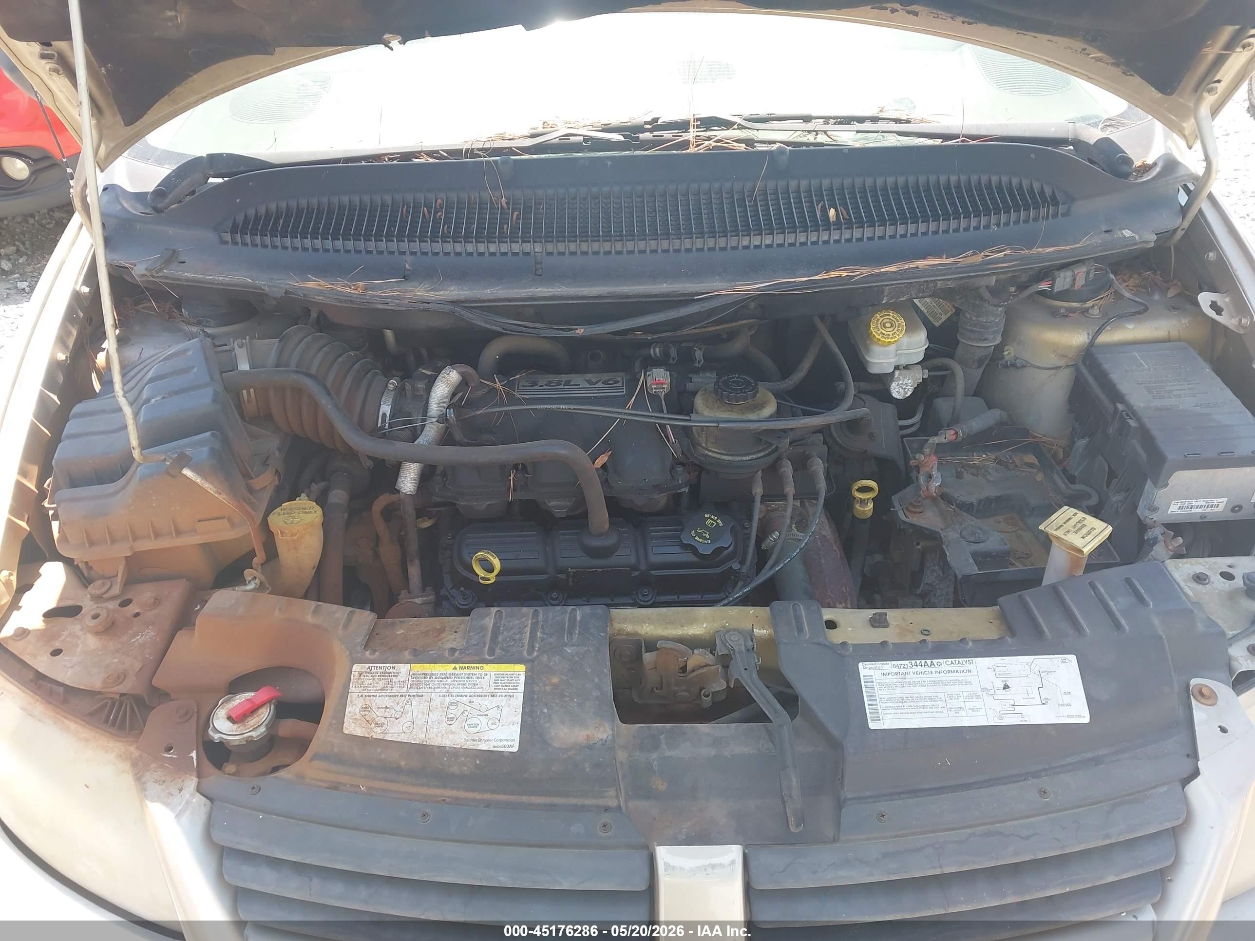 2005 Chrysler Town & Country Touring Gold vin: 2C4GP54L95R313685