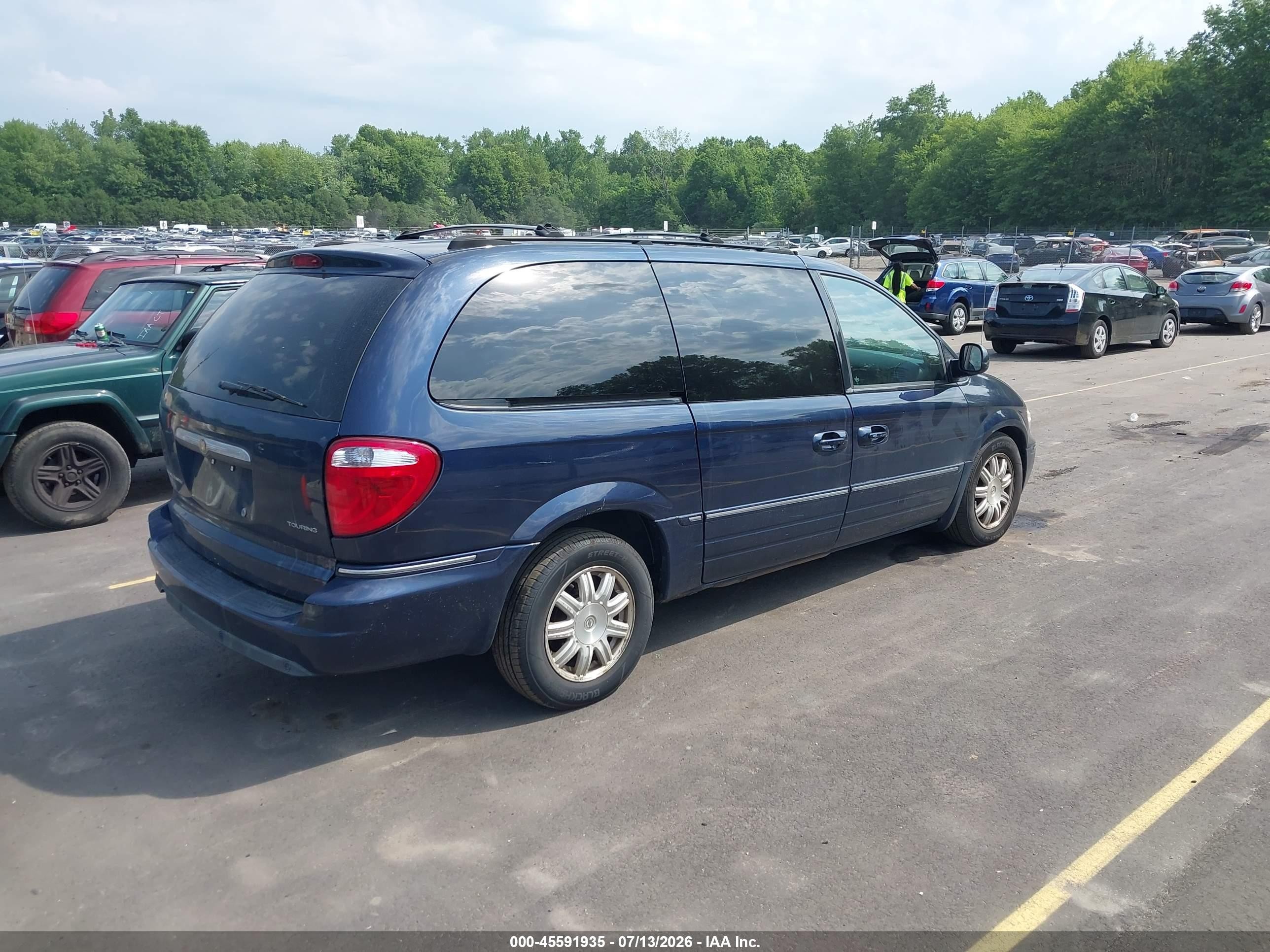 2005 Chrysler Town & Country Touring Синий vin: 2C4GP54L95R491290