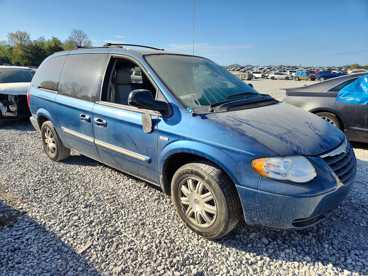 2005 Chrysler Town & Country Touring Blue vin: 2C4GP54LX5R291888
