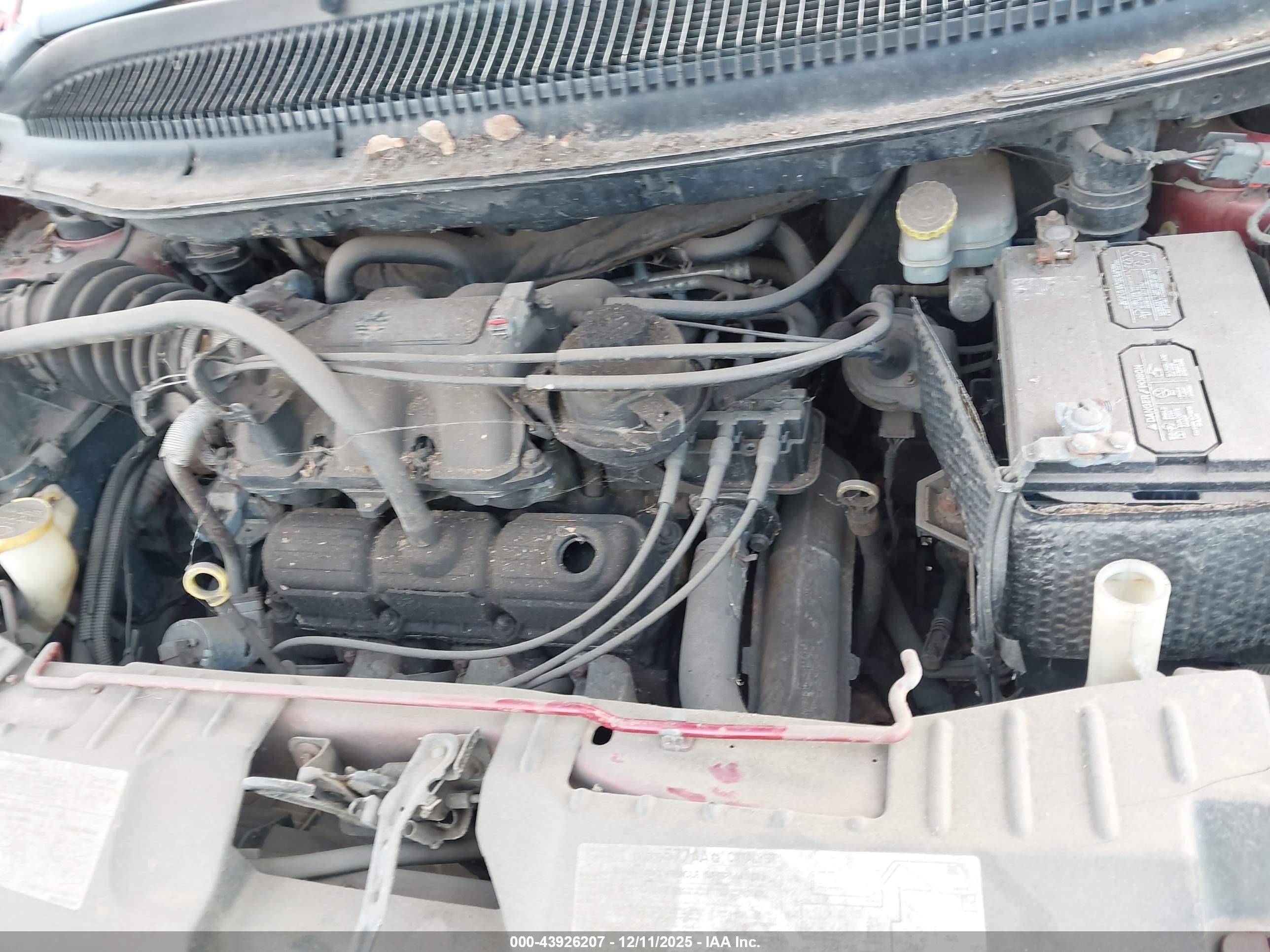 2005 Chrysler Town & Country Touring Красный vin: 2C4GP54LX5R418350