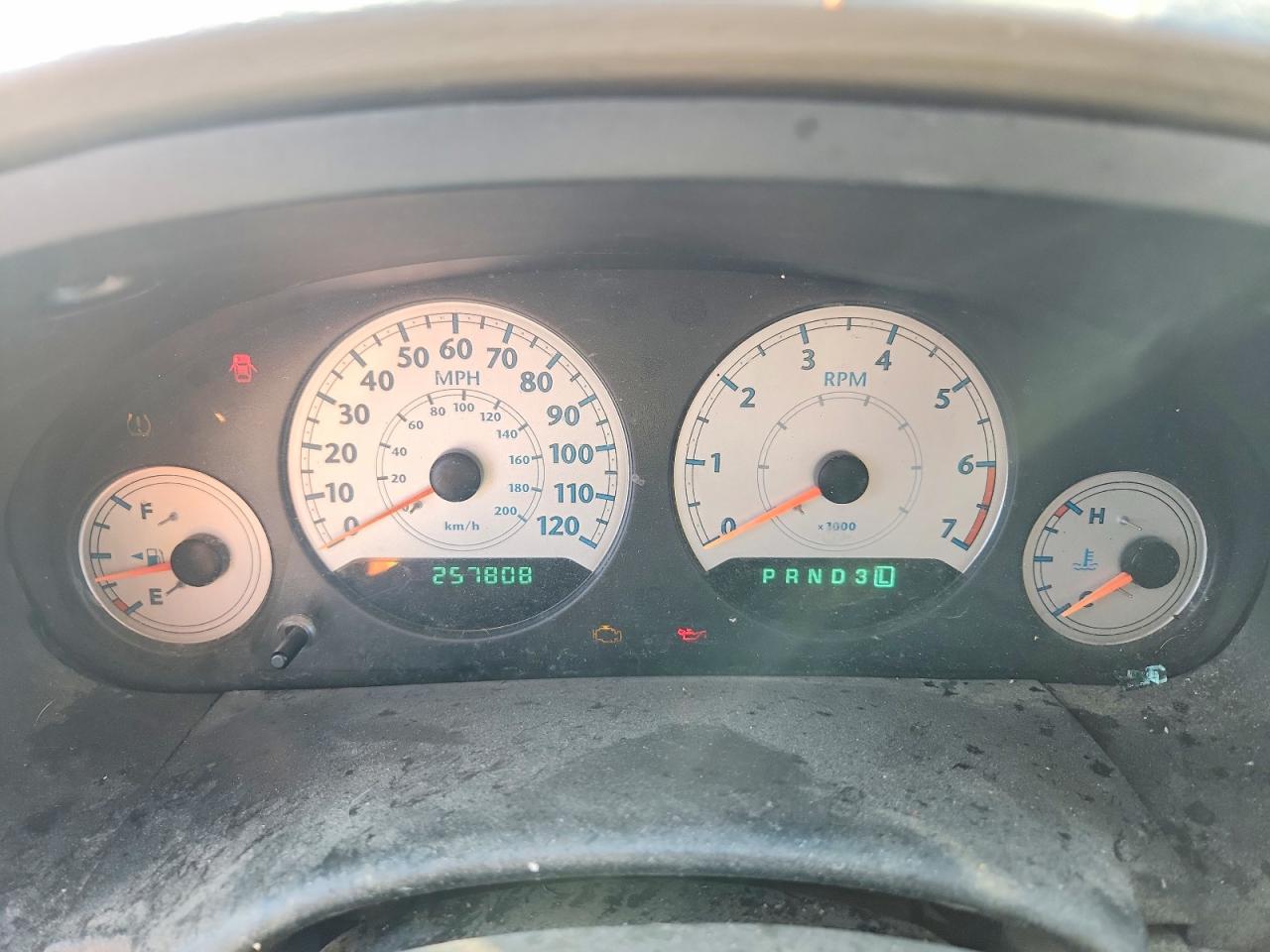 2005 Chrysler Town & Country Touring Beige vin: 2C4GP54LX5R490813