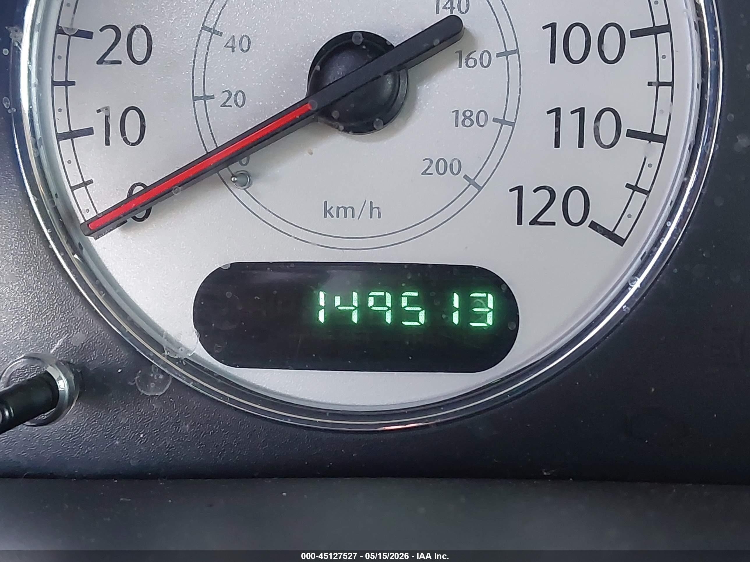 2005 Chrysler Town & Country Limited White vin: 2C4GP64L15R222576