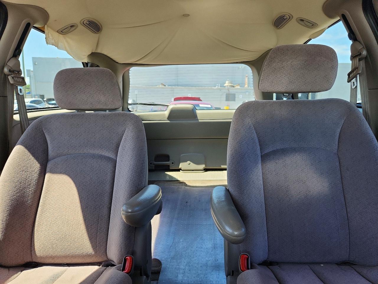 2001 Chrysler Town & Country Ex Белый vin: 2C4GP74L01R281585