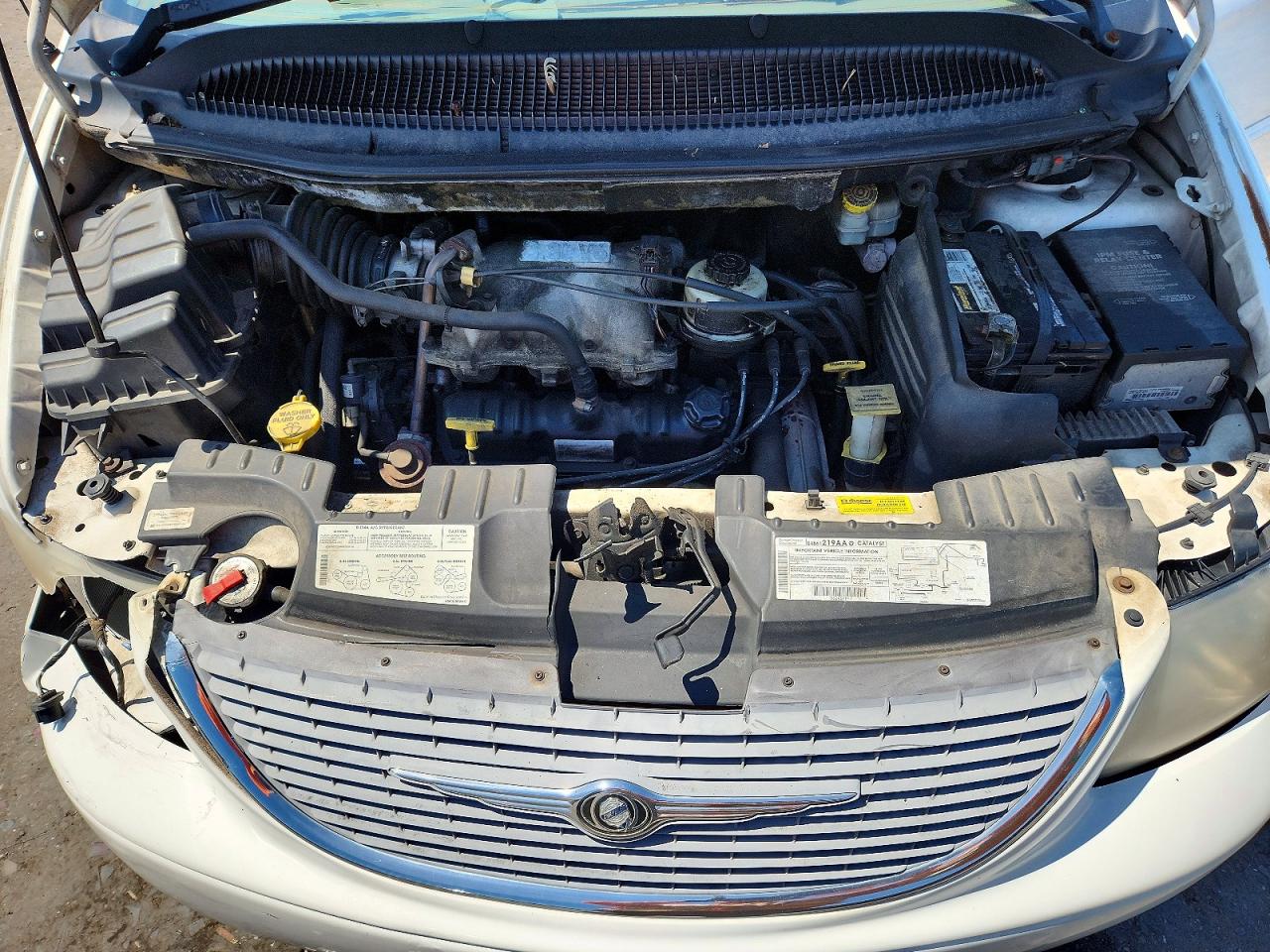 2001 Chrysler Town & Country Ex Белый vin: 2C4GP74L01R281585