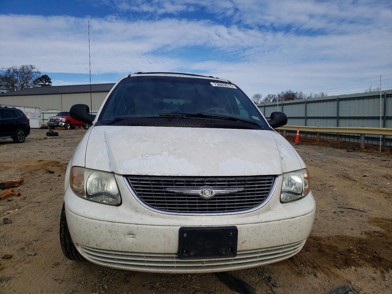 2001 Chrysler Town & Country Ex White vin: 2C4GP74L31R381874