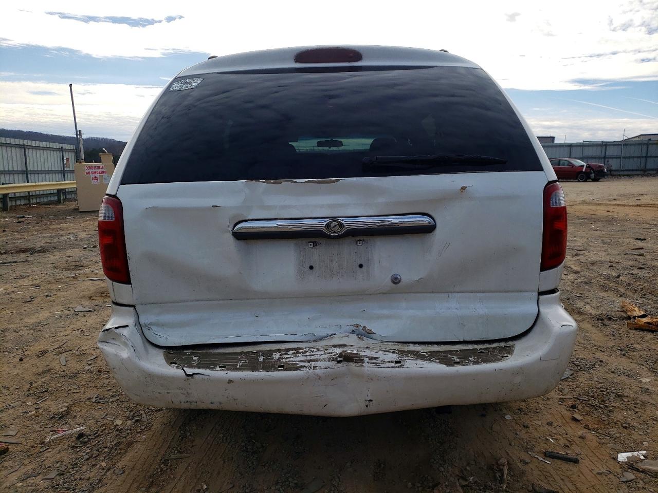 2001 Chrysler Town & Country Ex White vin: 2C4GP74L31R381874