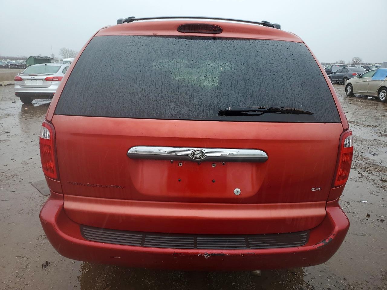 2003 Chrysler Town & Country Ex Red vin: 2C4GP74L53R114657