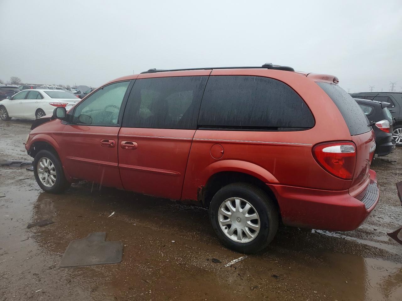 2003 Chrysler Town & Country Ex Red vin: 2C4GP74L53R114657