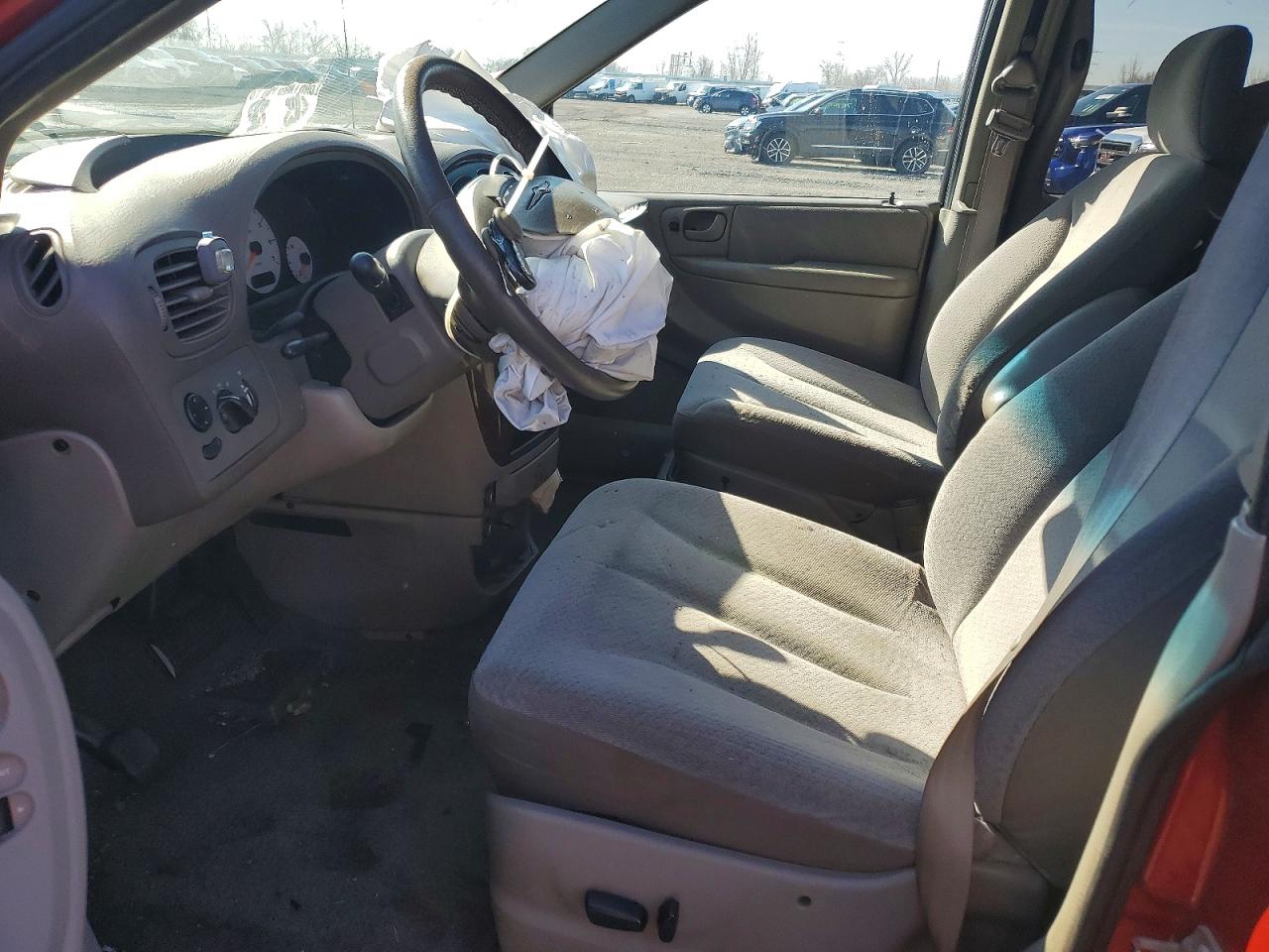 2003 Chrysler Town & Country Ex Red vin: 2C4GP74L53R114657