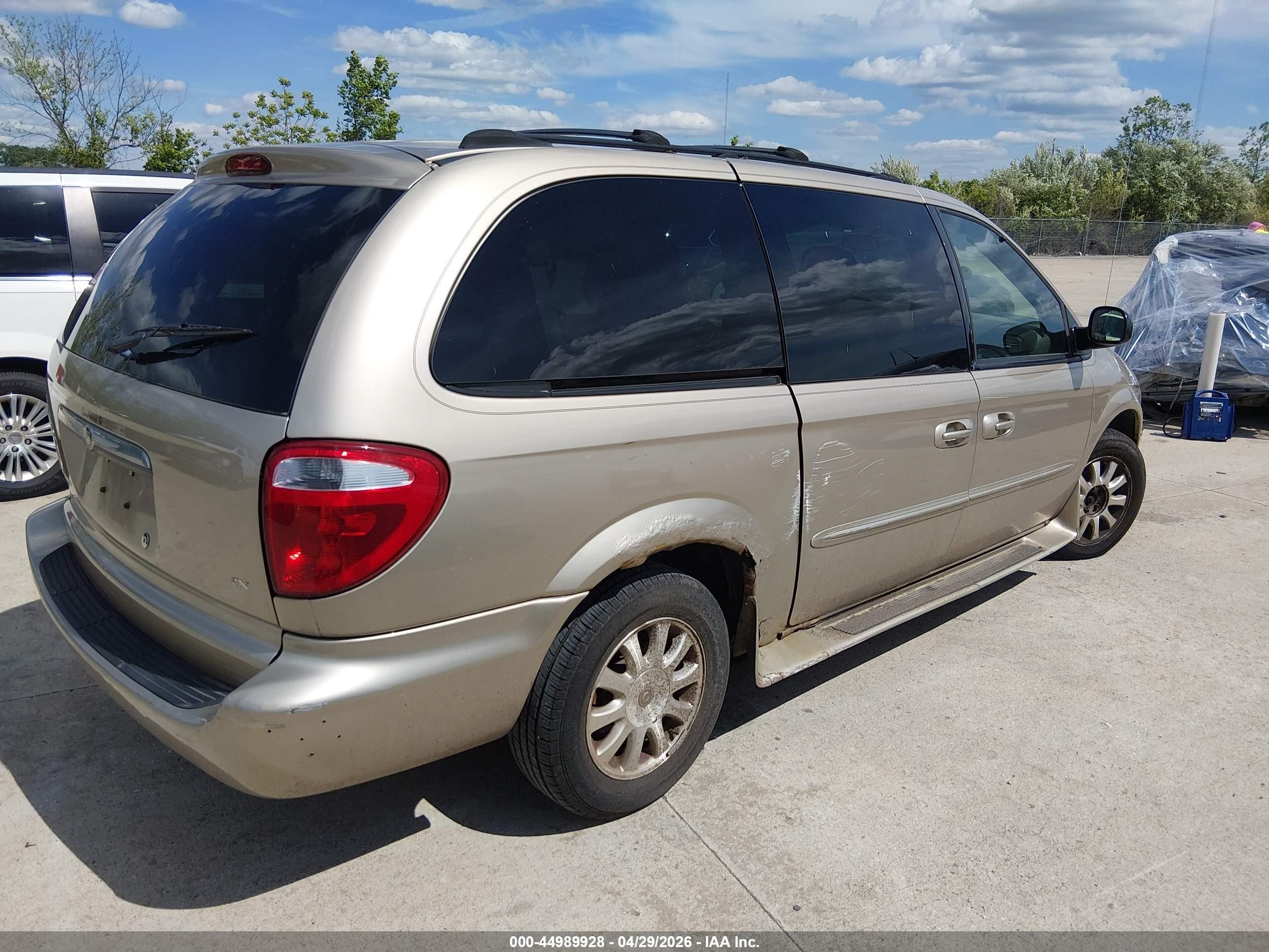 2003 Chrysler Town & Country Ex Gold vin: 2C4GP74L63R124985