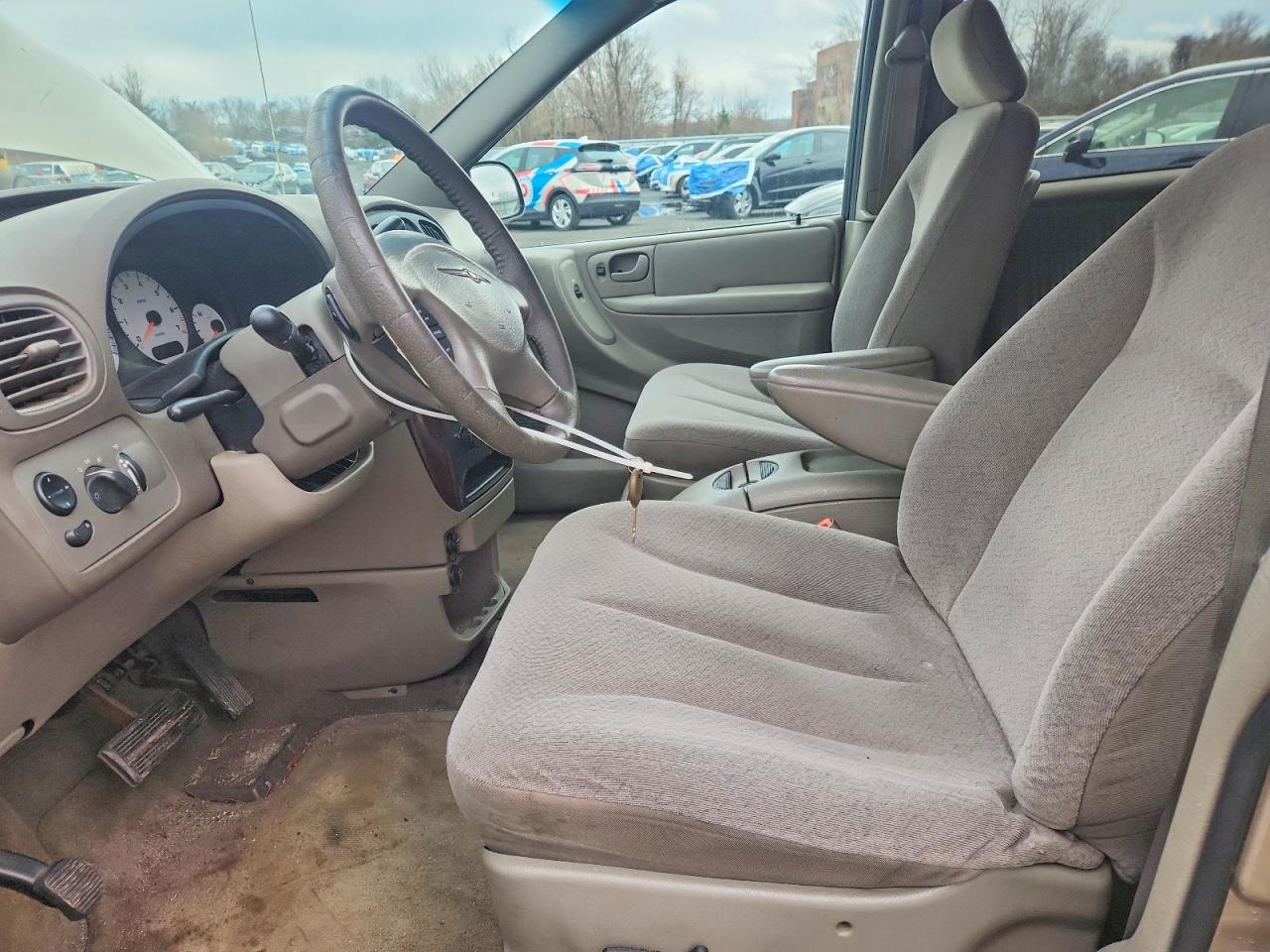 2003 Chrysler Town & Country Ex Gold vin: 2C4GP74L83R115057