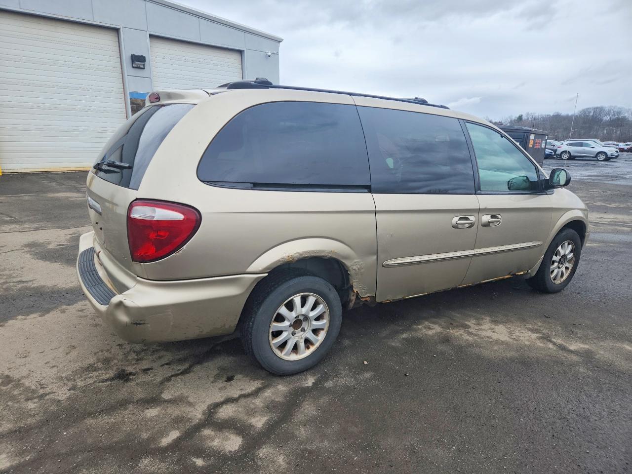 2003 Chrysler Town & Country Ex Gold vin: 2C4GP74L83R115057