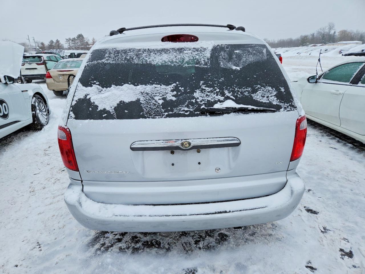 2003 Chrysler Town & Country Ex Silver vin: 2C4GP74L83R228720