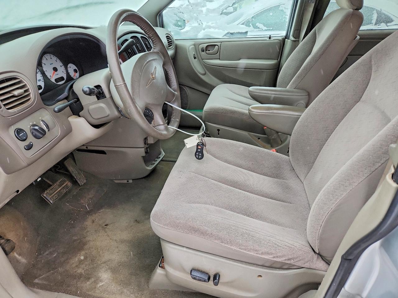 2003 Chrysler Town & Country Ex Silver vin: 2C4GP74L83R228720