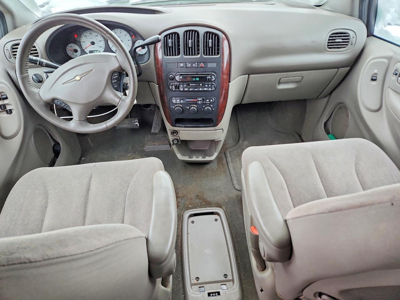 2003 Chrysler Town & Country Ex Silver vin: 2C4GP74L83R228720