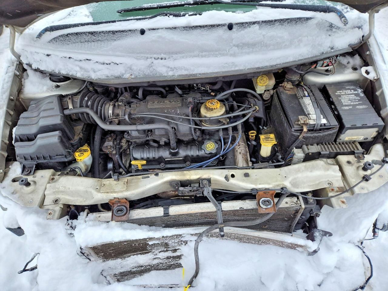 2003 Chrysler Town & Country Ex Silver vin: 2C4GP74L83R228720