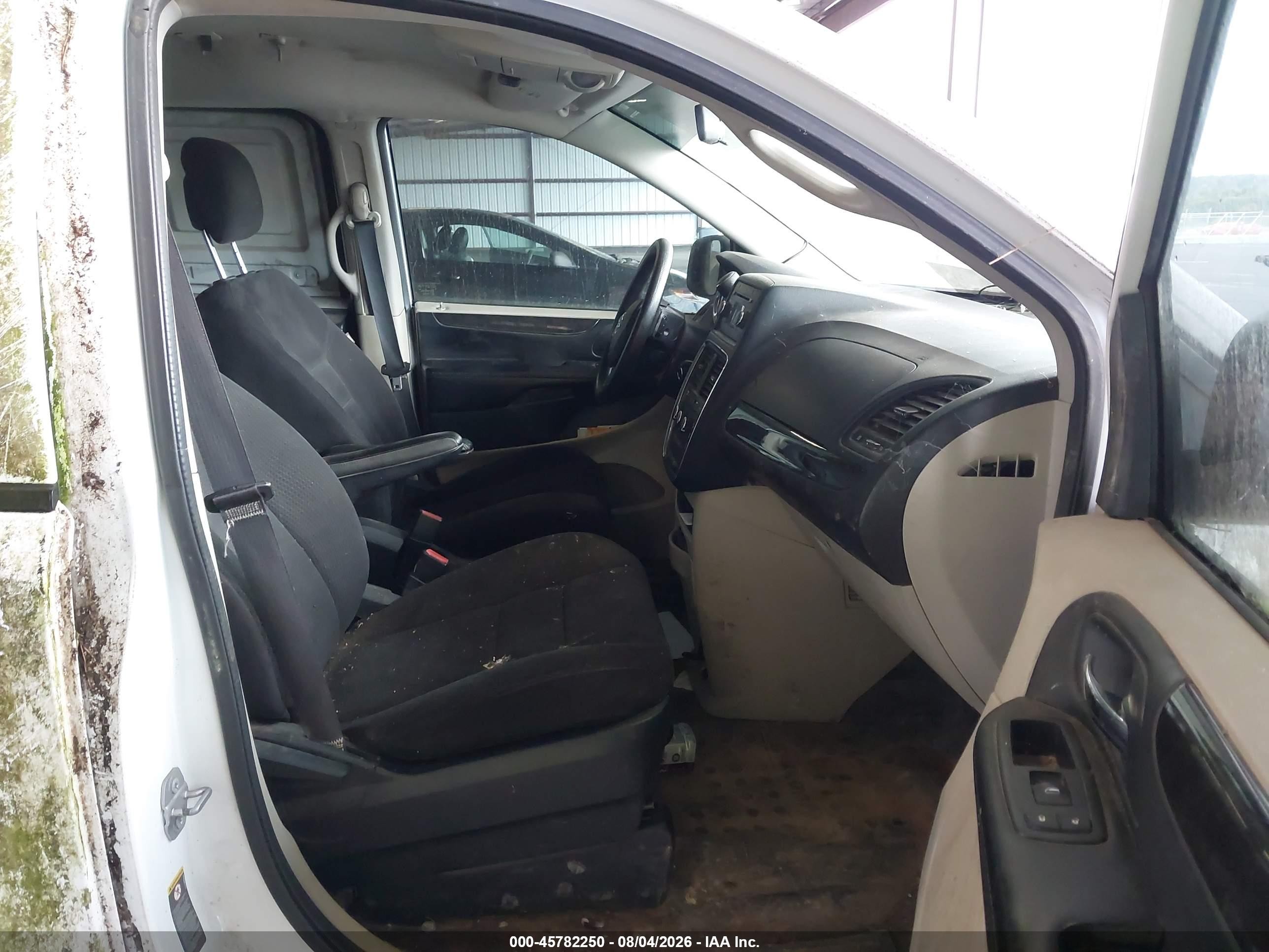 2014 Ram Cargo Tradesman White vin: 2C4JRGAG0ER472033