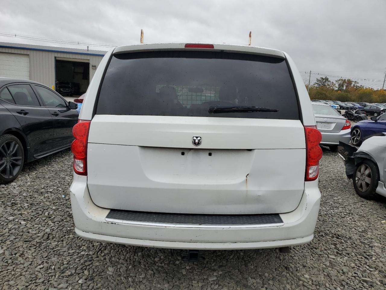 2015 Ram Tradesman White vin: 2C4JRGAG1FR599648
