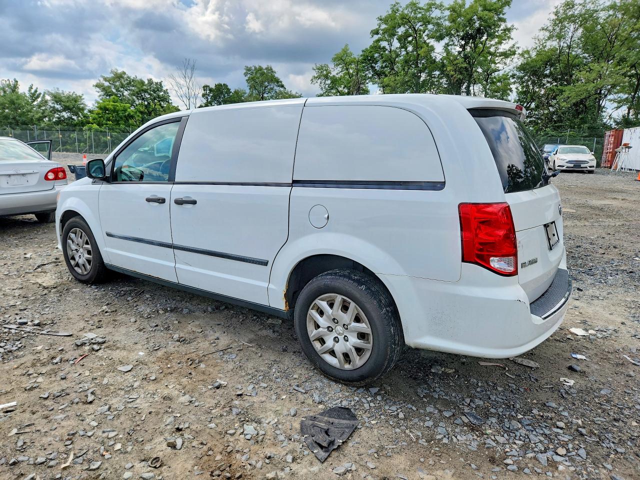 2014 Ram Tradesman White vin: 2C4JRGAG2ER379613