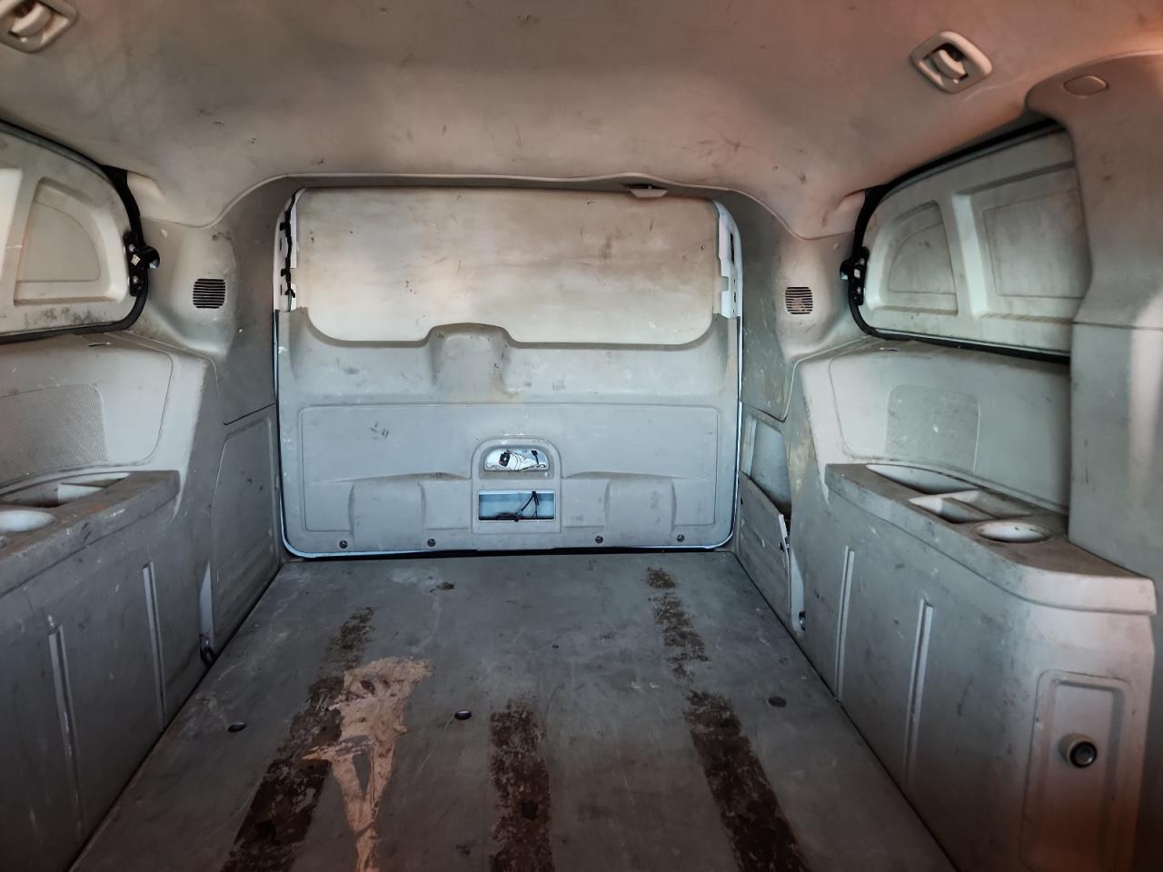 2015 Ram Tradesman    White vin: 2C4JRGAG2FR531990