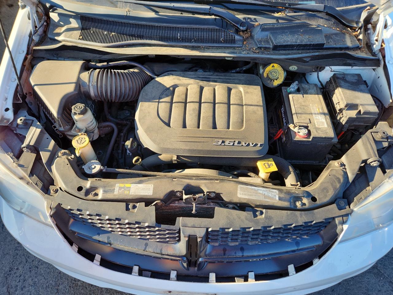 2015 Ram Tradesman    White vin: 2C4JRGAG2FR531990