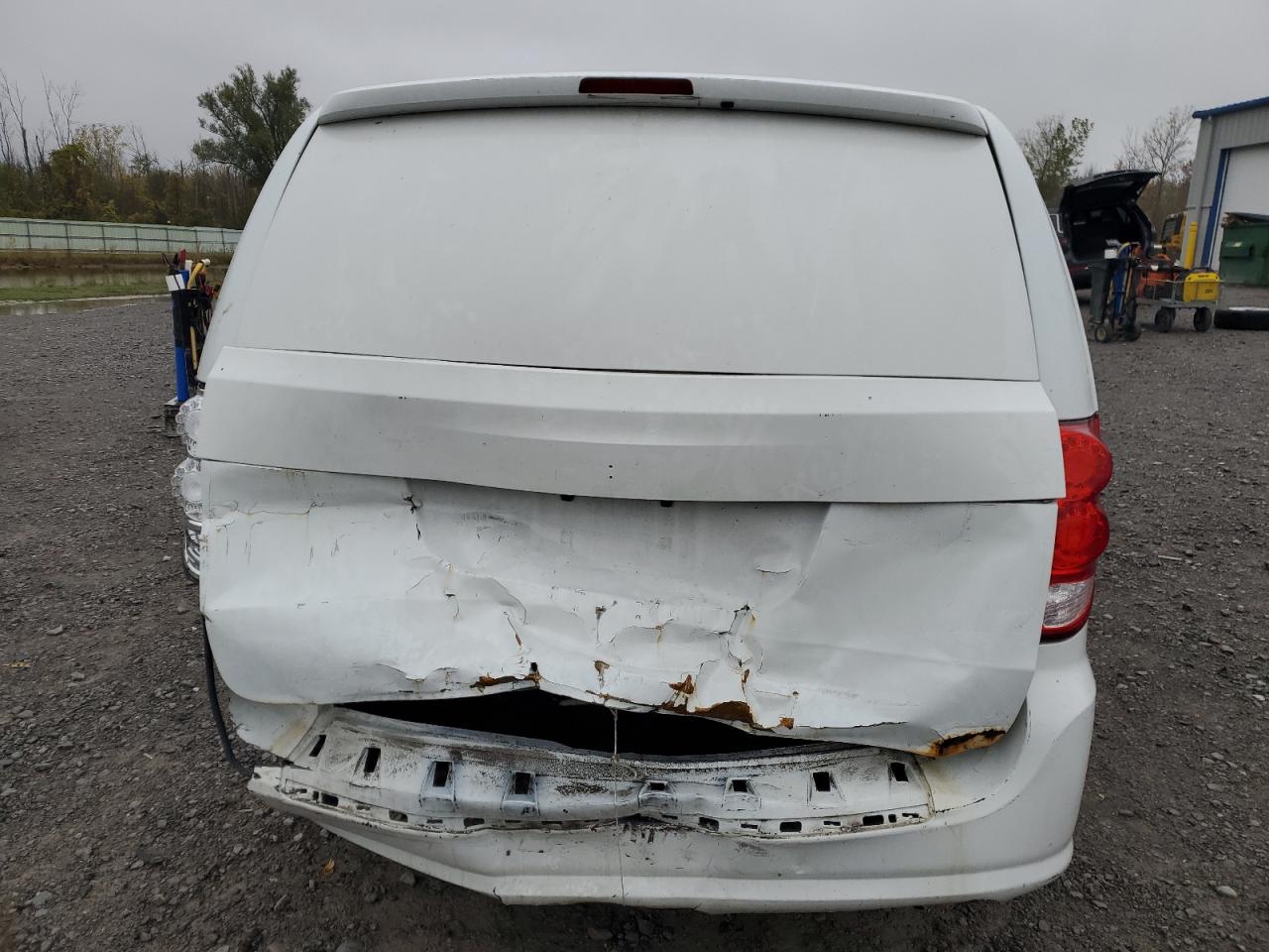 2015 Ram Tradesman White vin: 2C4JRGAG2FR587119