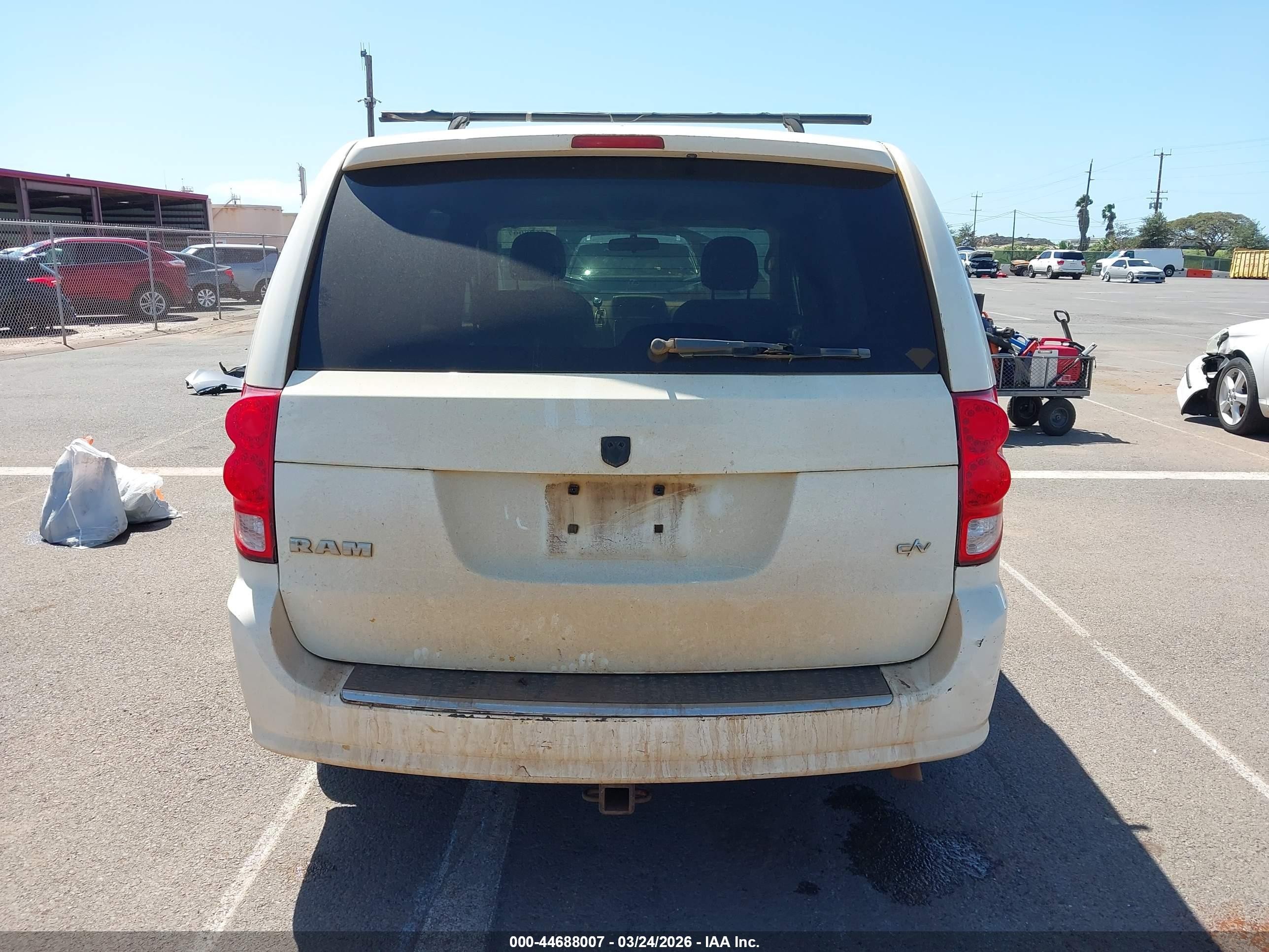 2013 Ram Cargo Tradesman White vin: 2C4JRGAG3DR533440