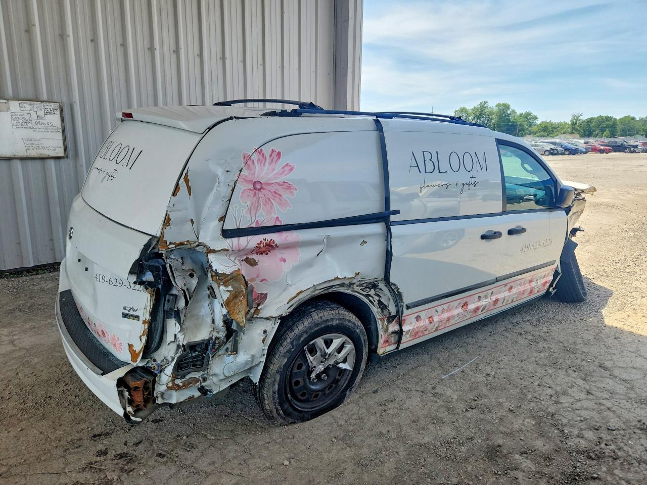 2014 Ram Tradesman White vin: 2C4JRGAG3ER322420