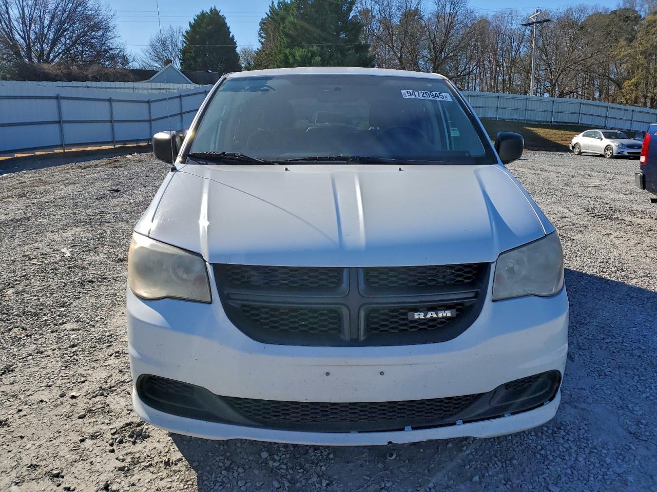 2015 Ram Tradesman Белый vin: 2C4JRGAG4FR530713
