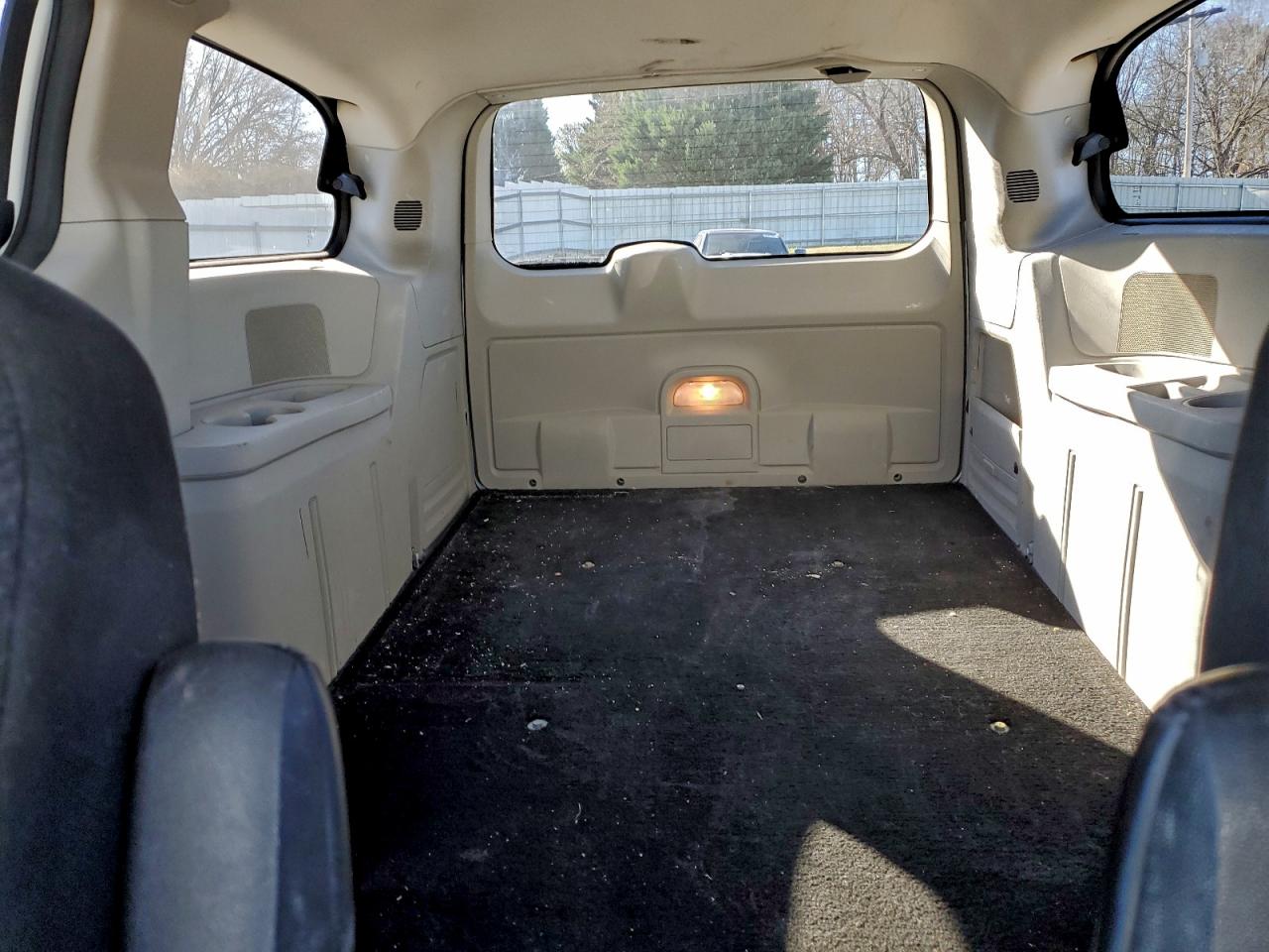 2015 Ram Tradesman Белый vin: 2C4JRGAG4FR530713