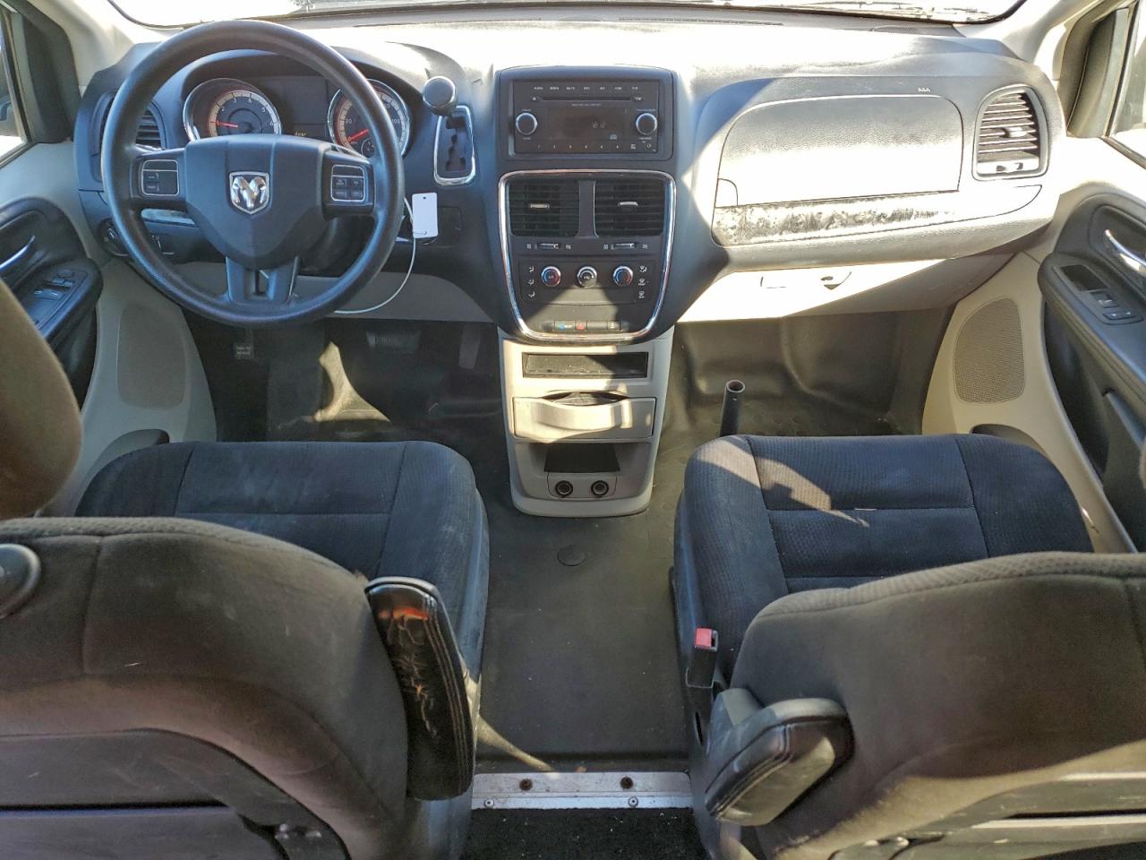 2015 Ram Tradesman Белый vin: 2C4JRGAG4FR530713